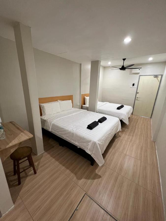 קואלה קנגסאר Homestay Suria מראה חיצוני תמונה