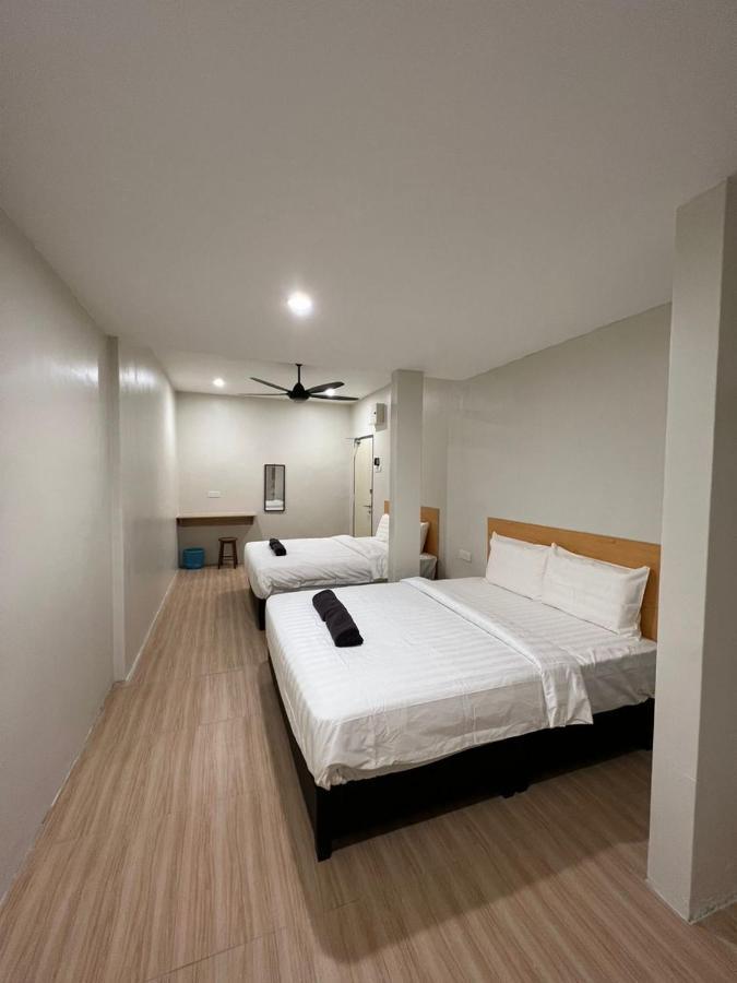 קואלה קנגסאר Homestay Suria מראה חיצוני תמונה
